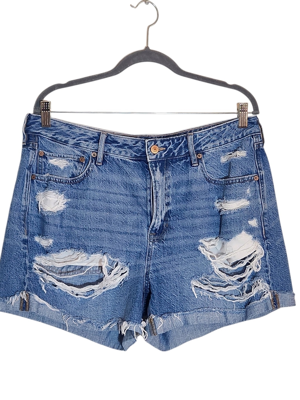 American Eagle Tomgirl Distressed Denim Shorts Medium Wash Size 14